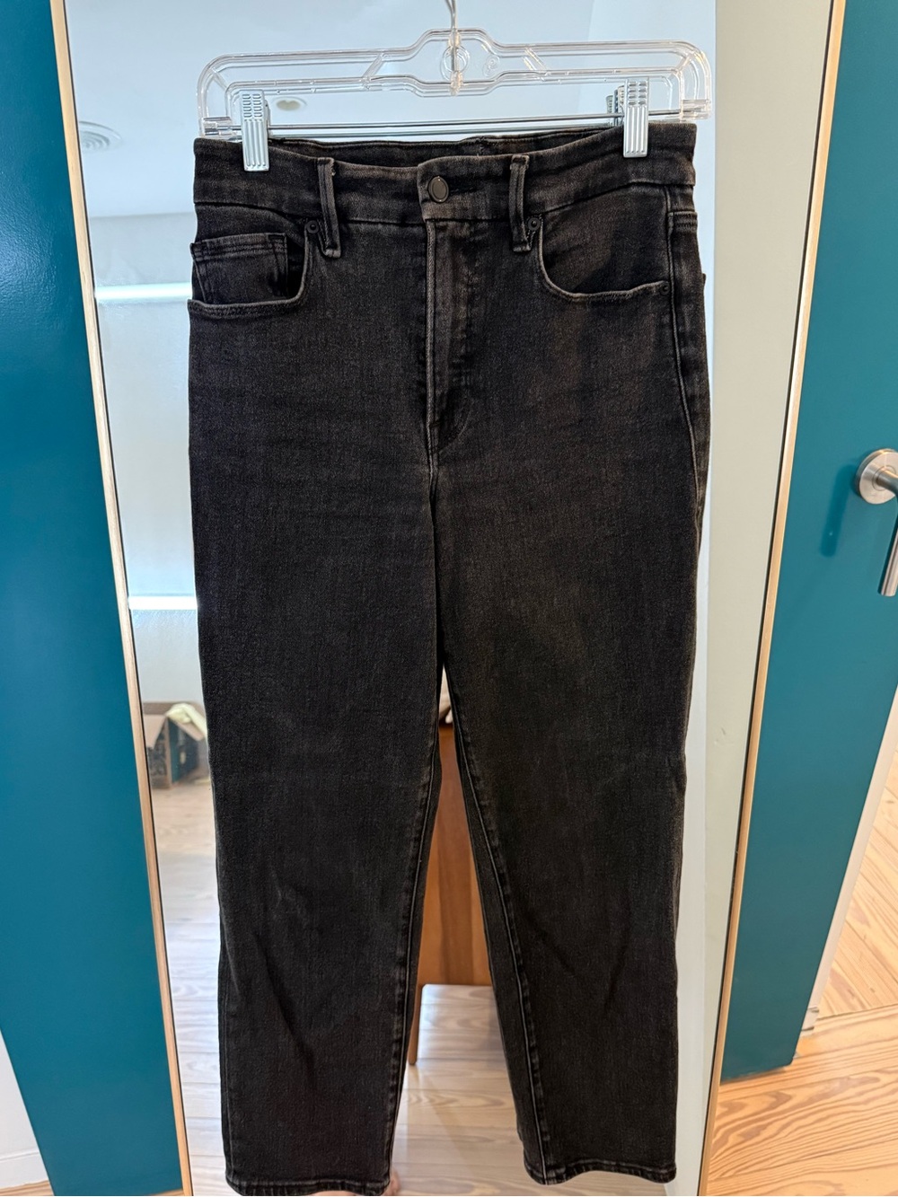 Good American Black Straight Leg Jeans